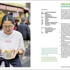 Mee-Sua-Nudelsuppe, Zutatenliste für 2 Personen. Anleitung zur Zubereitung. Person mit Brille isst Nudeln.