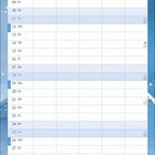 "NAME", "April", Wochentage und Kalenderdaten in blauen und weißen Farbtönen mit abstrakten Mustern.