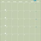 "APRil" oben links, Wochentage in Deutsch, Monatskalender in beige mit blauen Zahlen und Blumenillustration.