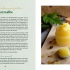 Text: "Kleine Waldmanufaktur Harzsalbe" und Zutatenliste. 
Links: Rezept. 
Rechts: Glas mit gelber Salbe, Tannenzweig.