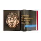 „Römische Bündnispartner der frühen Kaiserzeit“ und „Treuhänder Roms an den Grenzen des Imperiums“. Links eine Maske.