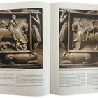 Links: "179 Parma, Kathedrale, Bischofsthron, Detail seitliches Relief der rechten Armlehne mit Hl. Georg."

Rechts: "180 Parma, Kathedrale, Bischofsthron, Detail seitliches Relief der linken Armlehne mit dem Sturz des geblendeten Hl. Paulus."

Zwei Reliefs: Links ein Reiter mit Drachen, rechts ein Reiter im Sturz. Beide in rechteckigem Rahmen mit Figuren an den Seiten.