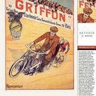 Illustration eines Motorradfahrers vor einem Radfahrer. Text oben: „Griffon“. Kalenderdaten: 11. bis 17. Oktober.