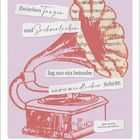 Textfragmente: „Zwischen Tanzen und Sichverlieben lag nur ein beinahe unvermeidlicher Schritt.“ Illustration eines Grammophons.