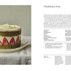 "Wimbledon-Torte für 10–12 Personen. Rezept und Zubereitung für eine Torte mit Matcha und Erdbeeren. Tipps zur Zubereitung. Eine grüne Torte mit Erdbeeren und heller Creme dazwischen."