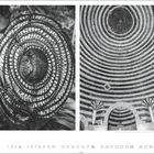 4; 1 bis 30. Links: Spiralform, Holzstruktur. Rechts: Kuppeldecke mit konzentrischen Kreisen, antike Architektur.