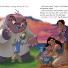 Links: „Stitch!“ rief Lilo fröhlich, rechte Szene zeigt eine Gruppen-Umarmung am Strand bei Sonnenuntergang.
