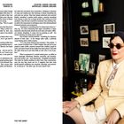 Texte links: Name, Beruf, Alter, Geburtsort. Ellen sitzt in eleganter Kleidung in einem stilvollen Raum mit Vintage-Dekor.