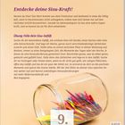 Text: "Entdecke deine Sisu-Kraft!", "9. Dezember". Ein umgekipptes Glas mit bunten Zetteln. Illustration.