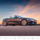 "Jaguar F-Type R", April-Kalender. Elegantes Cabrio, hinten Sonnenuntergang mit farbenfrohem Himmel.
