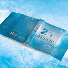 "21 Leben Life Flip" auf Vorderseite, Name "C. P. Haller". Hintergrund in Blau- und Weißtönen gehalten.