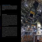 Artemis II: erstmals bemannt. Artemis III: Test im Erdorbit. Links vier Menschen in orangefarbenen Raumanzügen.