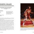 Titel: Cheryl Miller. Zitat von Pat Summitt über Cheryl Millers Einzigartigkeit. Basketballstatistiken und Erfolge von Cheryl Miller. Rechts ein Foto von ihr im USC-Trikot während eines Spiels.
