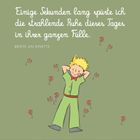 Einige Sekunden lang spürte ich die strahlende Ruhe dieses Tages in ihrer ganzen Fülle. Illustration: Kleiner Junge im Grünen.