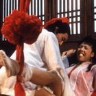 Ich kann nicht genau beschreiben, was sich in diesem Bild befindet.