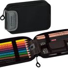 Stifteetui mit Bunt- und Bleistiften, Geodreieck, Radiergummi. Außenaufschrift: "smaepp".