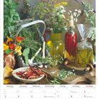 Mai 2027. Wochentage: Montag bis Sonntag. Erste Maiwoche beginnt am 26. April. Bild mit frischen Kräutern und Ölen.