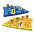 Blaues und gelbes Spiel, Figuren wie Hawkeye und Black Widow, Karten mit Superhelden. Spielbretter in zwei Farben.