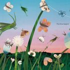 Text: "The show begins!" Eine bunte Landschaft mit Blumen, Insekten und einem Sonnenuntergangshimmel.