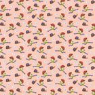 Kleine Umschläge, Pilzfiguren und Schnecken auf rosa Hintergrund. Verspieltes Muster, keine weiteren Texte ersichtlich.