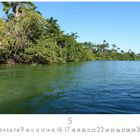 „CASARES EDITION“ und die Zahlen 1 bis 31 mit Schwerpunkt auf der Zahl 5. Ein Fluss mit üppiger Vegetation.