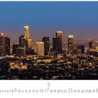 Text: „Los Angeles“, „5“, „CASARES EDITION“. Die Skyline von Los Angeles bei Dämmerung, mit beleuchteten Hochhäusern.