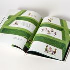 Texte: "Egal, wo ich bin...", "Ja, ich habe auch das Gefühl...". Illustration von Menschen in einem Labyrinth aus Hecken.
