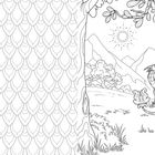 Illustration: Ein Drache sitzt in einer bergigen Landschaft unter einem Baum, blickt einen Schmetterling an.