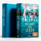 Auf einem blauen Buchcover steht "Fredrik Backman, Freunde fürs Leben". Man sieht vier schwimmende Personen von hinten.