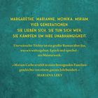 MARGARETHE, MARIANNE, MONIKA, MIRIAM. VIER GENERATIONEN. Sie kämpfen um ihre Unabhängigkeit. türkisfarbener Hintergrund.