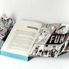 Dankesagungstext in einem Buch. Links und rechts Comic-Illustrationen mit Namen: Maila, Blasey, Delana, Fun, Krass, Live.