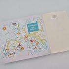 „ROADTRIP INS GLÜCK!“ auf einer illustrierten Karte Europas mit Reisezielen und Symbolen wie einem Kompass.