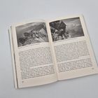 Unterkunft: Carell-Hütte am Fuß des Liongrates. Tiefblick: Solvayhütte über den Dächern von Zermatt. Buchseiten mit Text.