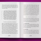 Ein Zitat beschreibt Resilienz und Sicherheit. Der Text behandelt Stressreaktionen und wie man "den Raum zwischen Reiz und Reaktion" betreten kann. Zwei Methoden werden genannt: "Atmung als Anker" und "Körper spüren".
