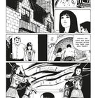 Comicseite mit mehreren Panels. „Schönes Haus...“ und „Oh ja... Gehen wir rein, sie sind sicher müde von der langen Fahrt.“ Menschen, die ein Haus betreten, und Geigenspielerinnen.