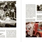 Links: "Chassis 013 mit der Renn-Nummer 21..." zeigt einen Rennwagen und Zuschauer. Rechts: Text über Porsche 908-02, Bild mit Fahrer.