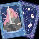 „Strong Protagonist. Ihr Leben lang war sie vorbereitet und stark genug, sich den Schatten entgegenzustellen.“  
Illustration: Frau mit Schwert.