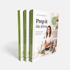 „Prep it like Jelena“ von Jelena Maier. Frau in einer Küche mit Essensbehältern.