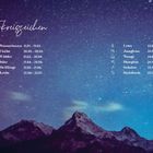 Tierkreiszeichen und ihre Daten sind aufgelistet. Im Hintergrund ein sternenklarer Nachthimmel über Bergen.