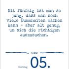Spruch: "Mit fünfzig ist man…"; Kalenderblatt mit "05. Januar", "Dienstag", "1. KW". Rechts unten kleines Logo "HEYE".