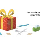 „Puh, Glück gehabt!“, schnauft Nils. Große rote Geschenkbox mit gelber Schleife. Kleiner Elf, Bleistift, Schere, Klebeband.