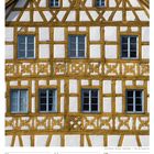 Kalender mit Januar 2027, Woche vom 11. bis 17. Bild eines Fachwerkhauses mit mehreren Fenstern.