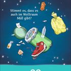 "Stimmt es, dass es auch im Weltraum Müll gibt? Montag 22 März." Illustration: Müll schwebt im Weltraum, mit Sternen.