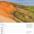 Juni, 24. Woche, Zwillinge 21.5.–20.6. 14 Montag, 15 Dienstag. Zitat: Natur ist mehr Künstler.

Ein felsiges Ufer mit grünem Bewuchs und Meer im Hintergrund.