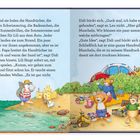 Text über einen Strandbesuch, mit Figuren wie Tieren in Sommerkleidung, Sandburg und Muscheln am Meer.