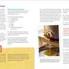 „The Honey Harvest“, „What Happened to My Honey?“, „MECHANICAL EXTRACTION“, „Some people don’t strain their honey...“, „MANUAL EXTRACTION“. Honig fließt aus einem Hahn in einen Eimer durch ein Sieb.
