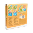 „Magnetspiel Safari“ in mehreren Sprachen. Verpackung zeigt kindliches Spielset mit Tiermotiven. Ab 2+.