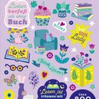 "Lieber barfuß als ohne Buch", "I LOVE books", "Sticker-Liebe", "Lesen ist träumen mit offenen Augen." Bunte Illustrationen einer Leseszene.