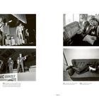 Top: Die Gruppe auf der Bühne während der Pacific-Tour 1965.

Above: Charlie macht ein Nickerchen im Flugzeug.

Top: Charlie schläft während der Skandinavien-Tour.