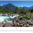 "Lago Yelcho" steht unten links. Kalender für Juni, Nummern von 1 bis 30. Fluss, Wald, Berge, blauer Himmel.